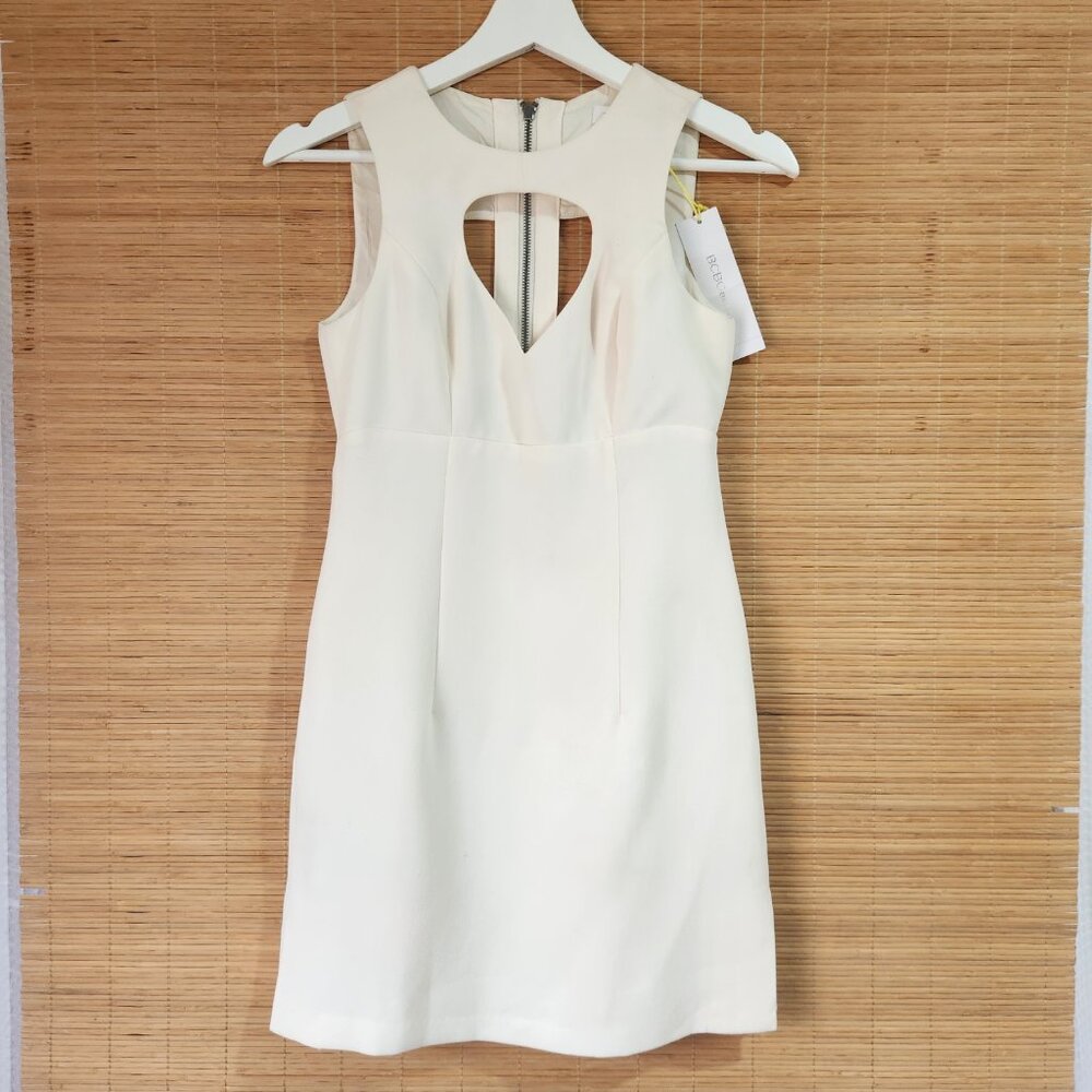 BCBGeneration White Dress Women’s 0 Keyhole Back 40” Length NWT